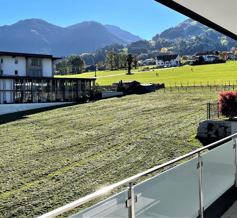 H21 - Modernes Ferienhaus 145Qm, 4Sz, Wellnessbereich Mit Sauna Und Dachterrasse Mit Panoramablick, Kuehlen Und Heizen Mit Geothermie Fügen Eksteriør billede