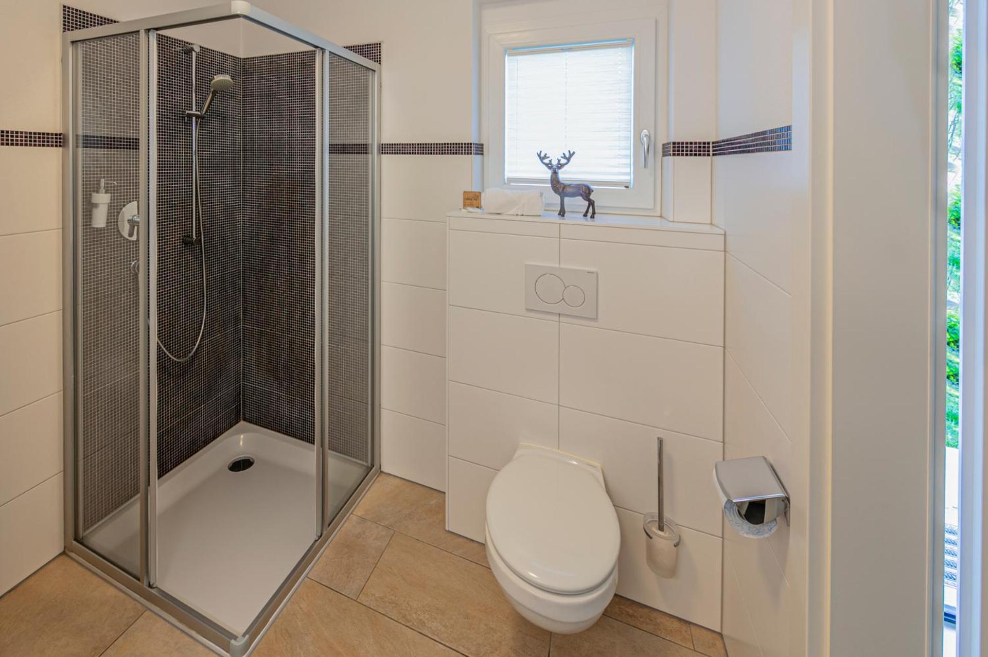 H21 - Modernes Ferienhaus 145Qm, 4Sz, Wellnessbereich Mit Sauna Und Dachterrasse Mit Panoramablick, Kuehlen Und Heizen Mit Geothermie Fügen Eksteriør billede